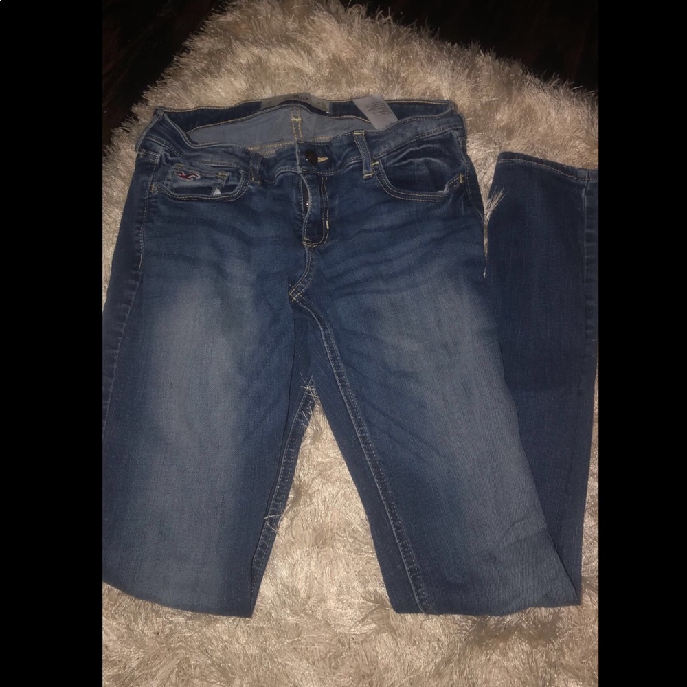 Cute skinny jeans.